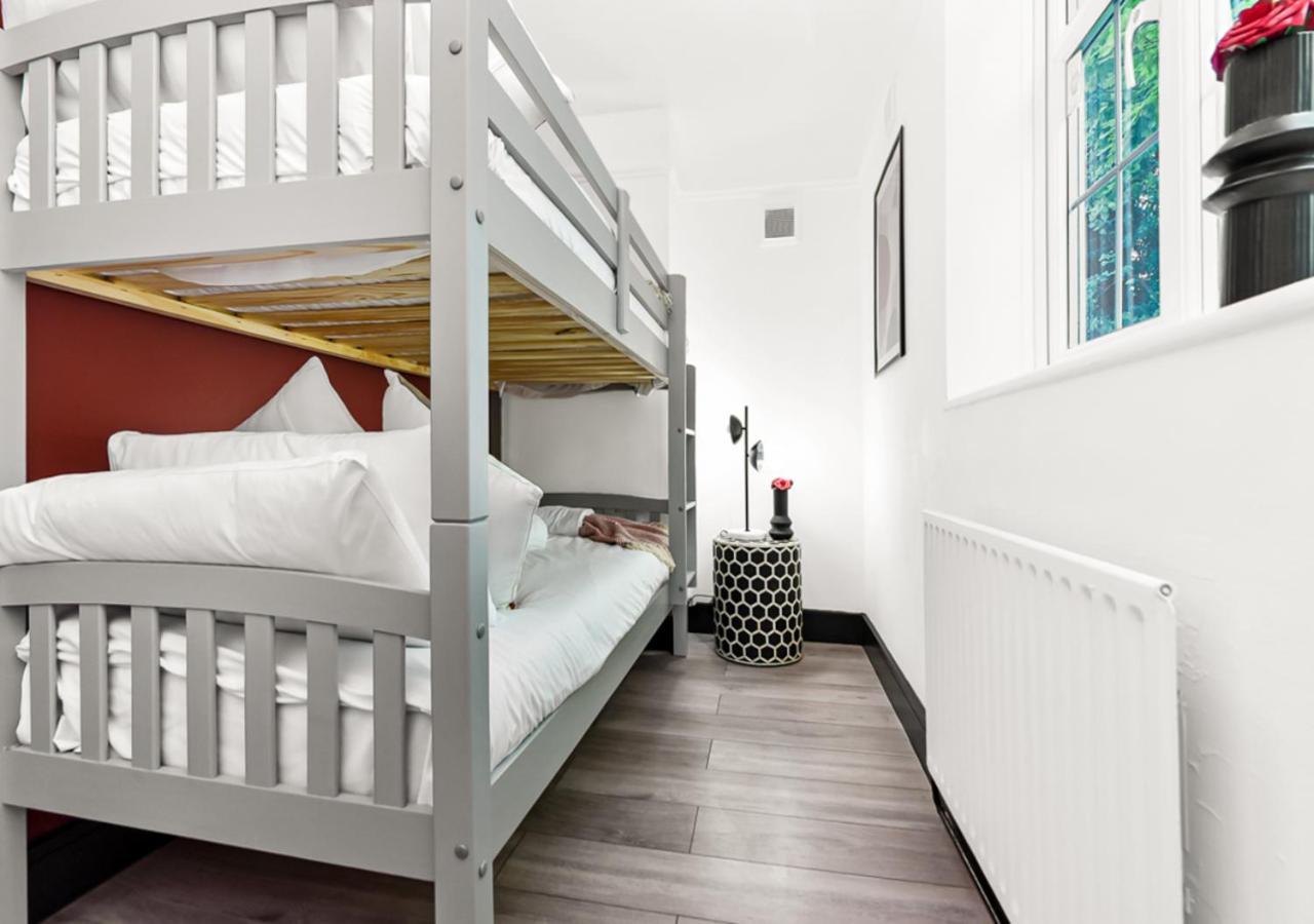 Apartament Radiant Serenity 2br Flat Sleeps 4 Warm Ambiance Londra
