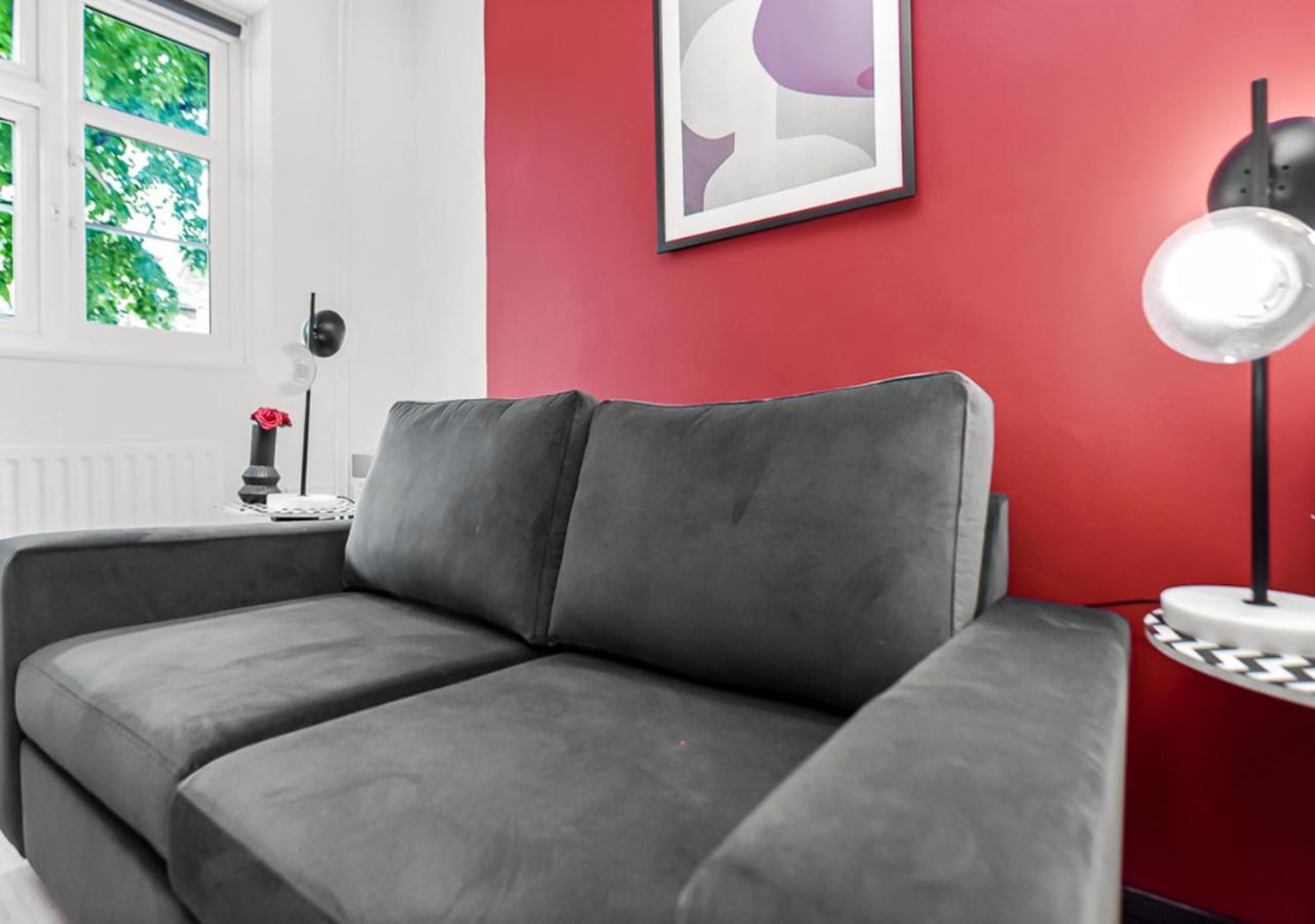 Apartament Radiant Serenity 2br Flat Sleeps 4 Warm Ambiance